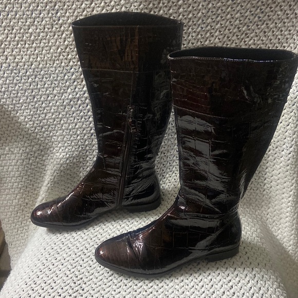 Alex Marie Brown Croc Embossed Patent Low Heel High Boot-Women’s Size 8 - Picture 2 of 8